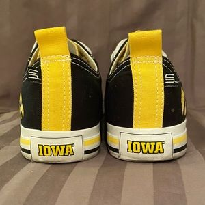🖤💛SKICKS COLLEGIATE SNEAKERS💛🖤